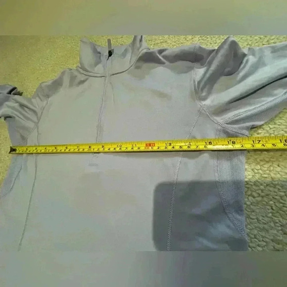 Brooks Dash Zip Up Running Pullover. Size Small, light lavender. - Picture 11 of 12